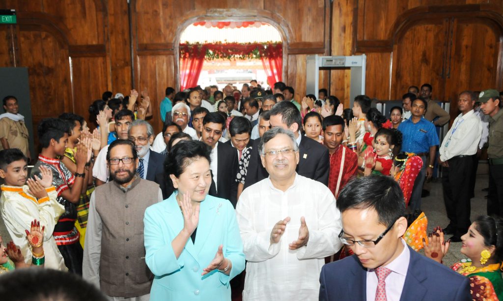 BCFC President Delwar Hossain with Chinese Vice Premier Liu Yandong in Dhaka, 2015